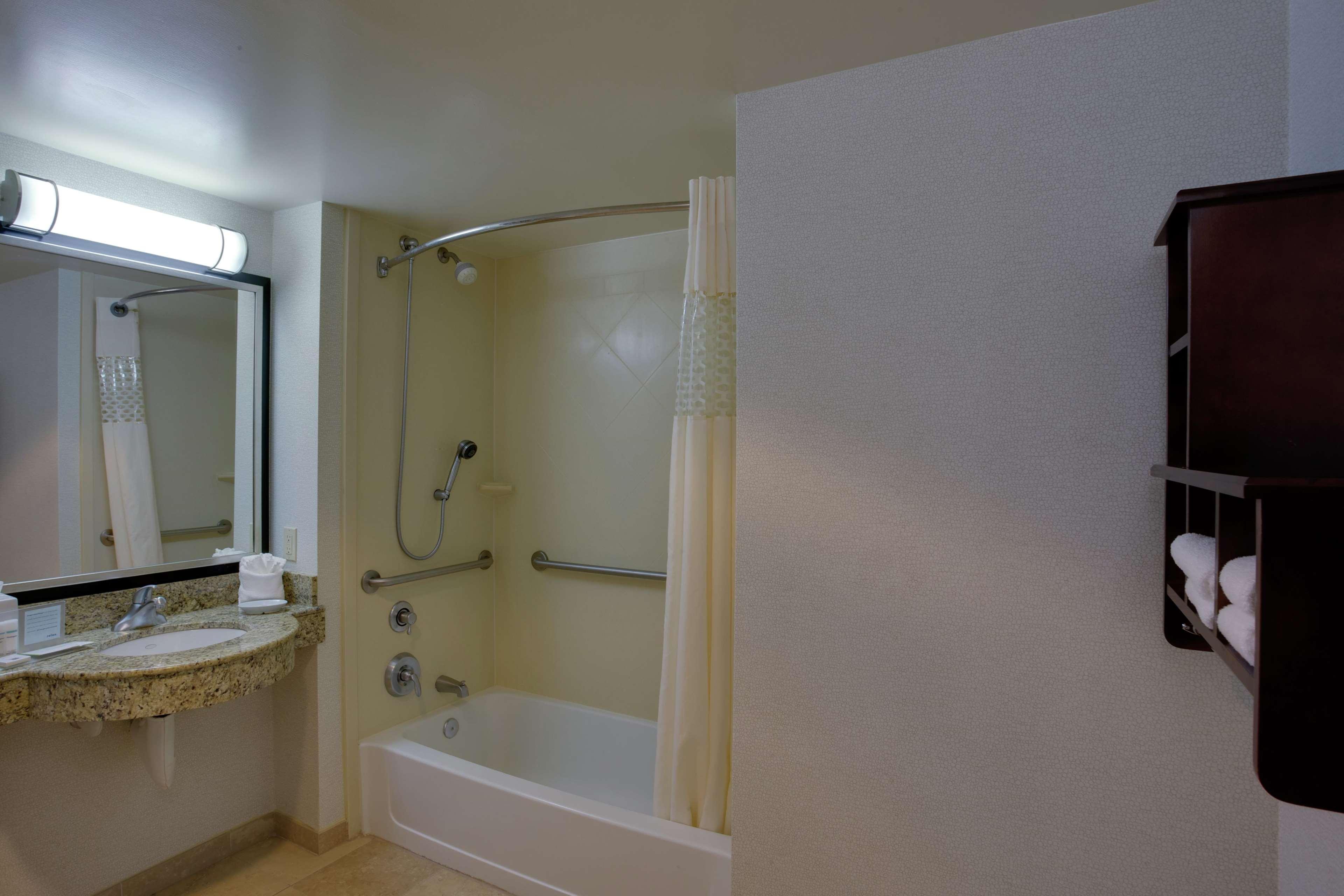 Hampton Inn By Hilton Garden City Long Island Exteriér fotografie
