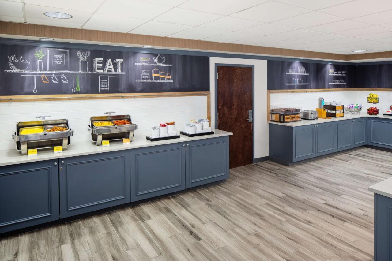 Hampton Inn By Hilton Garden City Long Island Exteriér fotografie