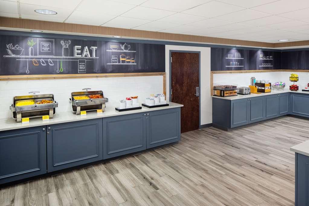 Hampton Inn By Hilton Garden City Long Island Restaurace fotografie